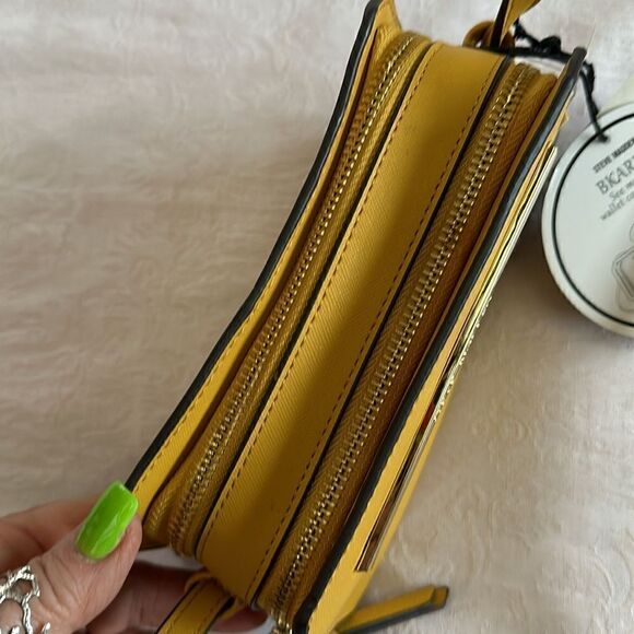 Steve Madden Mustard Yellow Bkarlee Crossbody Bag Wallet - Picture 3 of 14